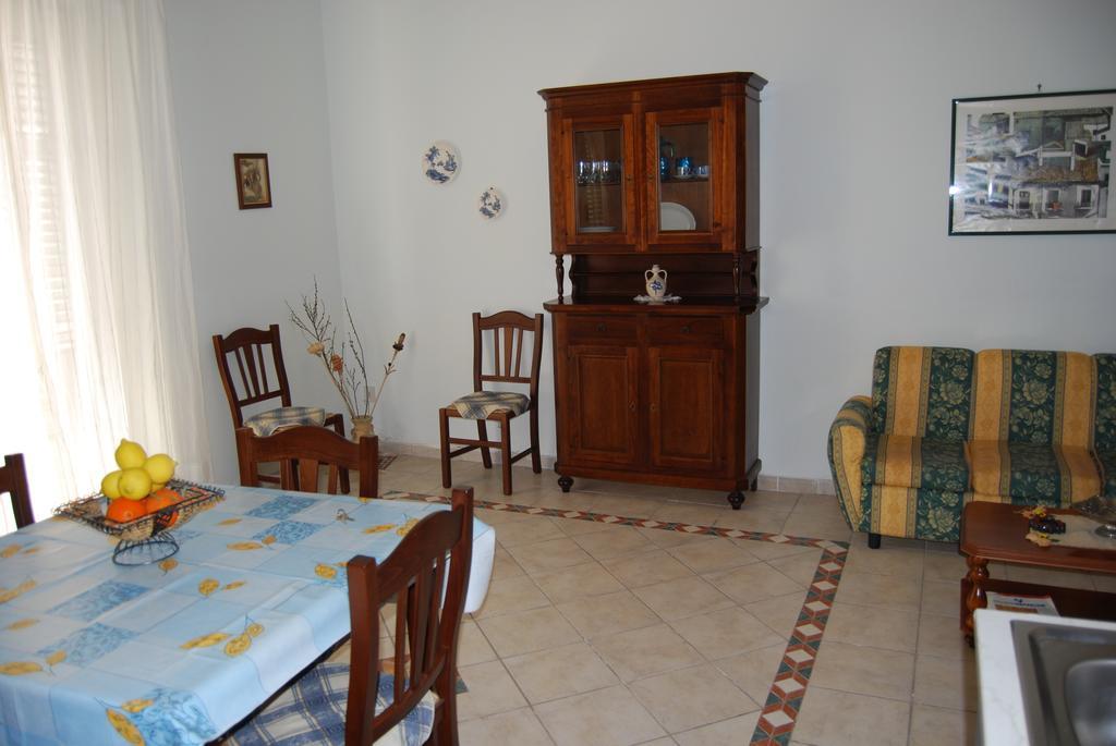 Appartamento Al Mare Cusumano Trappeto  Δωμάτιο φωτογραφία